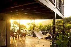 Spring Hotel Bequia Port Elizabeth 4*,